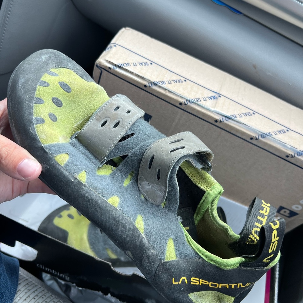 La Sportiva Climbing Shoes - Tarantula Green and Gray
